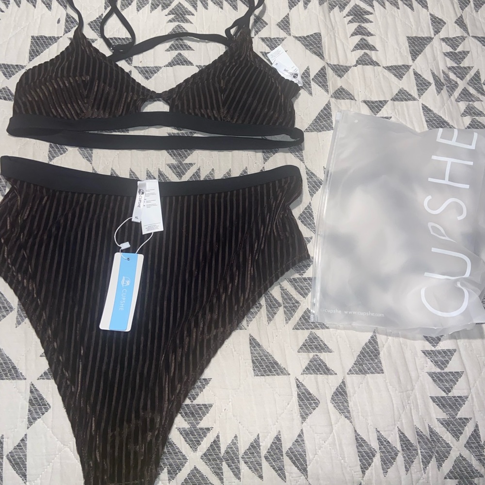 Cupshe set